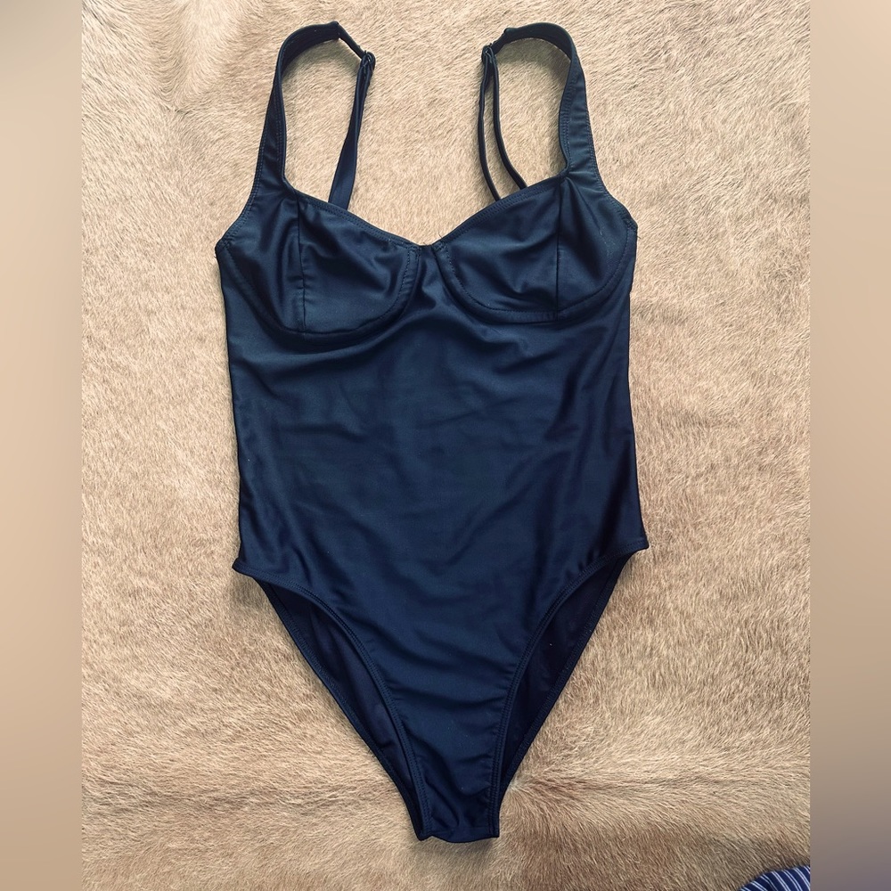 Seea ginger black one piece